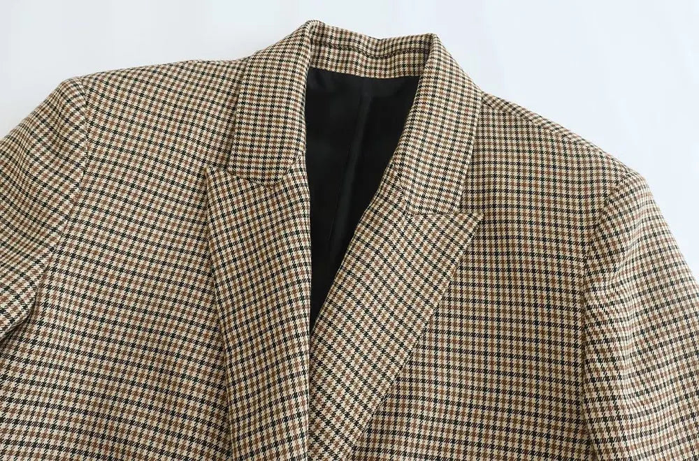 Traje de falda y chaqueta