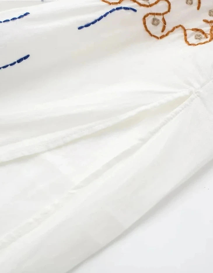 Vestido bordado mar