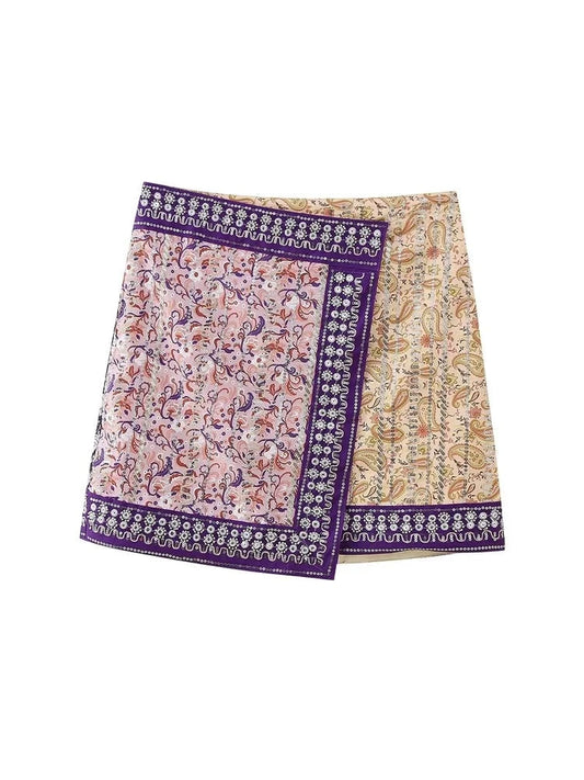 Falda morada y beige